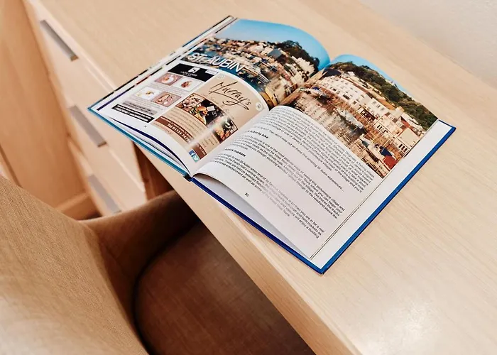 Hotel De Normandie 3*